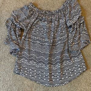 White House black market women's chiffon blouse. XS  black and white print.